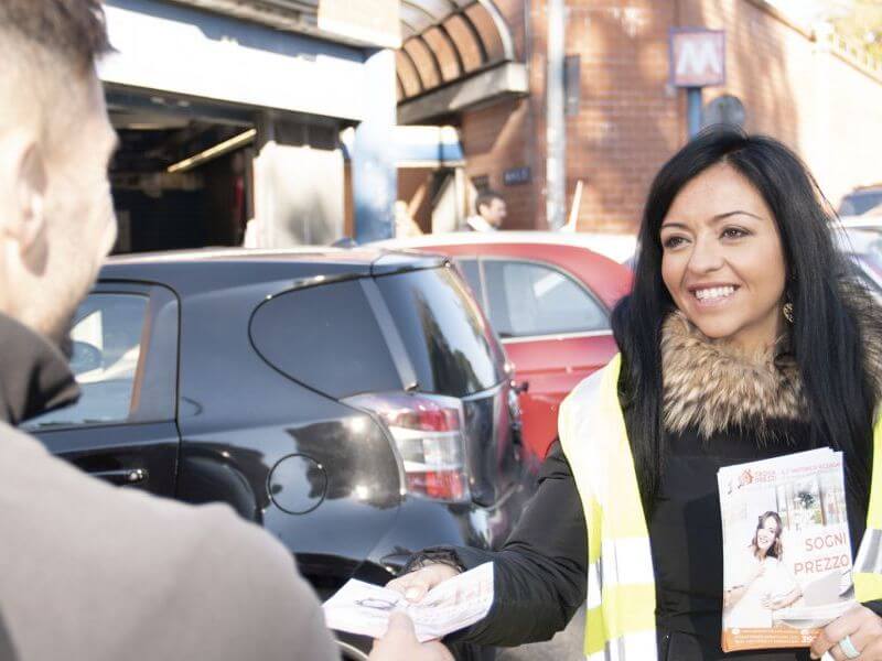 Una o pi&ugrave; Hostess